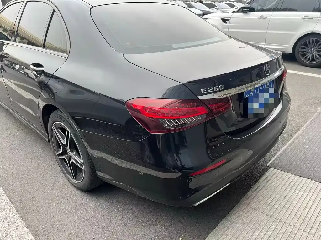 Mercedes-Benz E-Class (Import) — фото 3