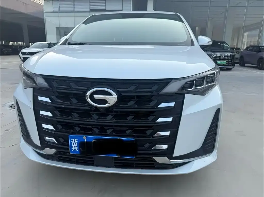 GAC Motor Trumpchi M6 — фото 9