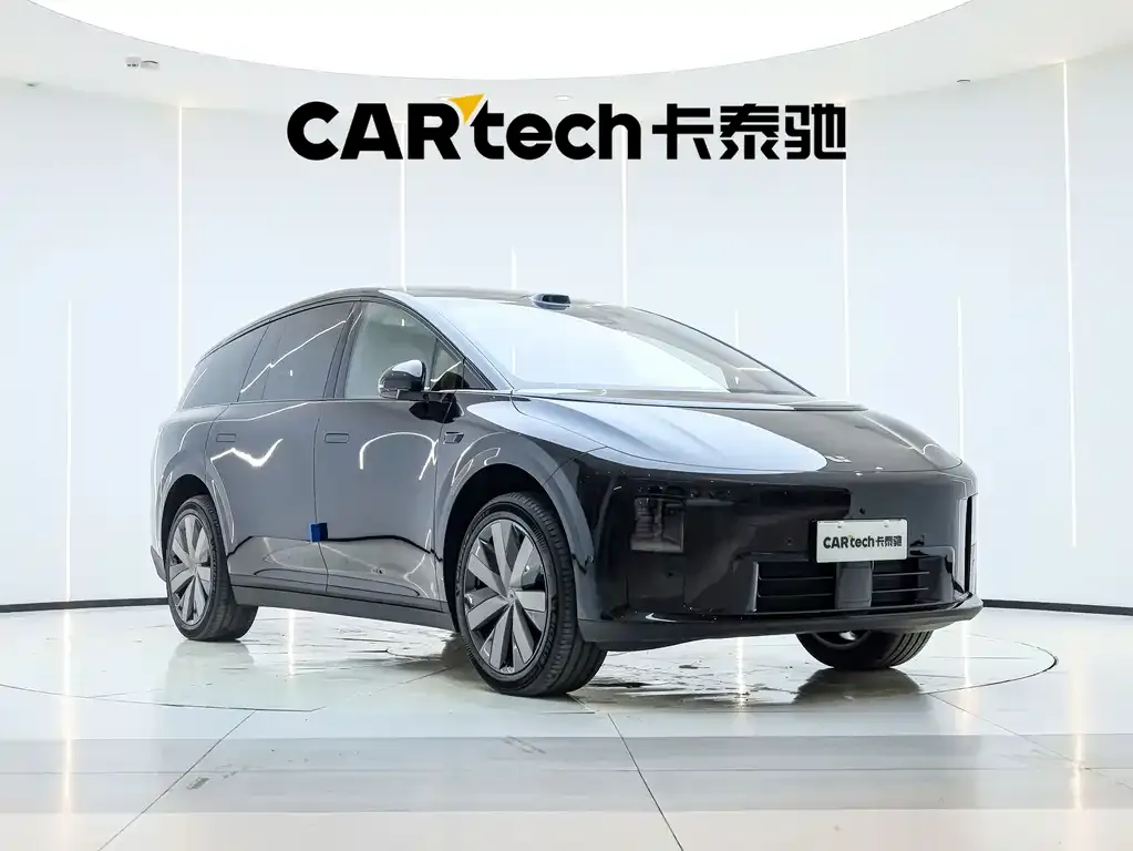 Li Auto i8 — фото 5