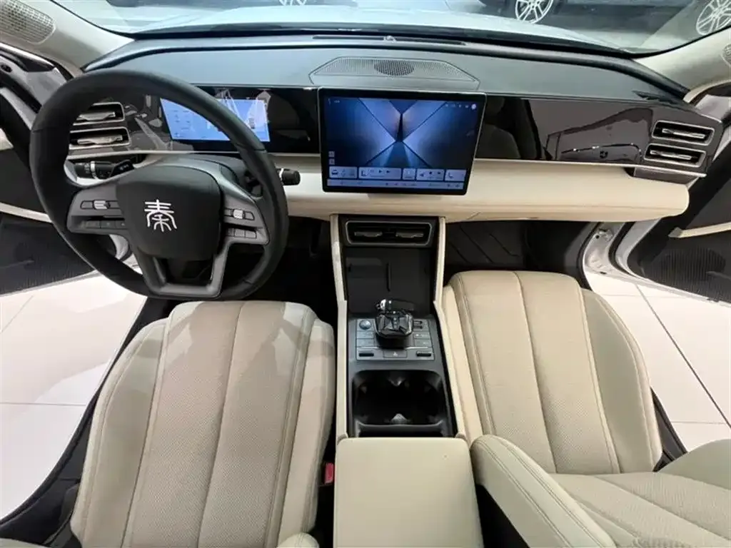 BYD Qin L — фото 10