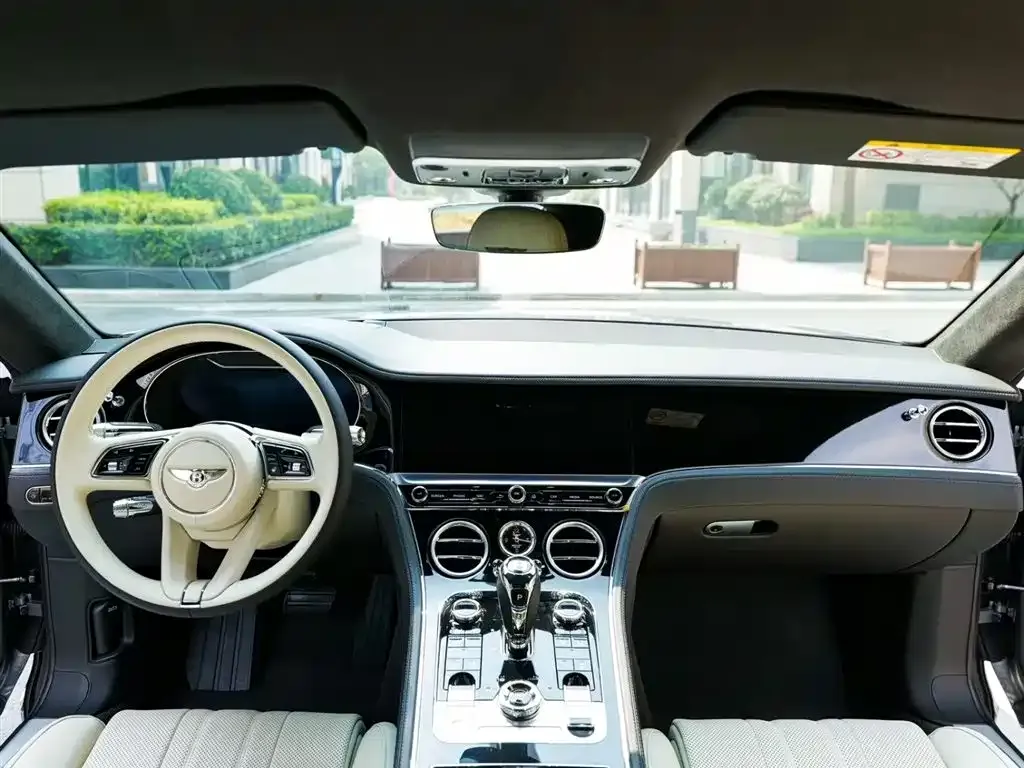 Bentley Continental — фото 3