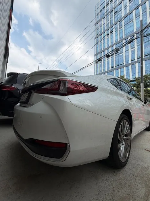 Lexus ES 2023 из KR, фото 2