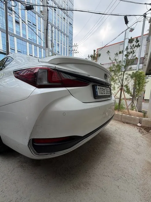 Lexus ES 2023 из KR, фото 8