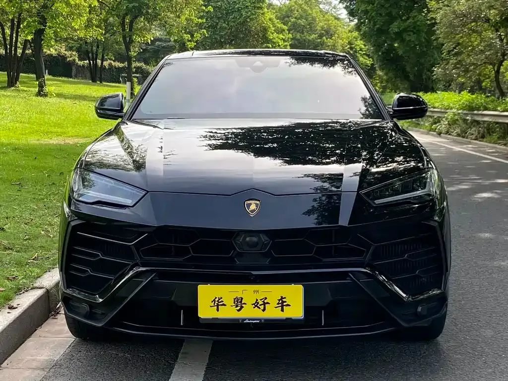 Lamborghini Urus — фото 10