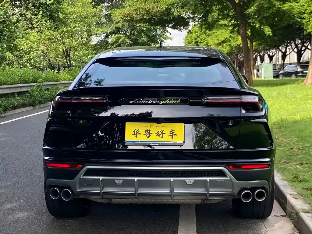 Lamborghini Urus — фото 7