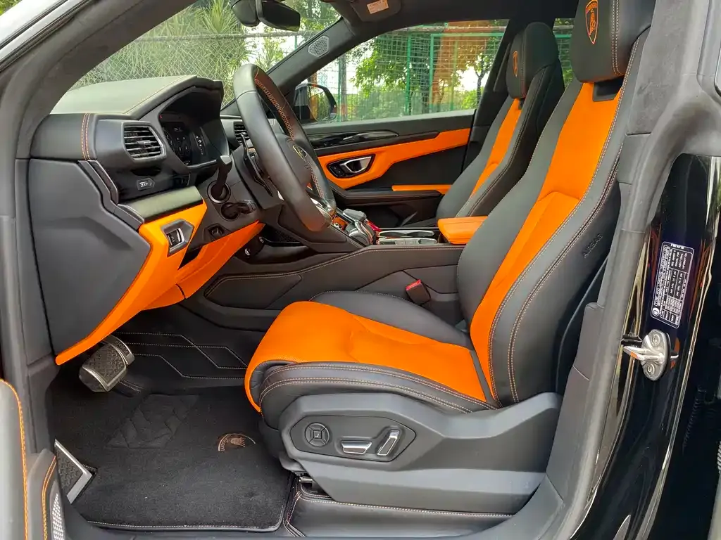 Lamborghini Urus — фото 3