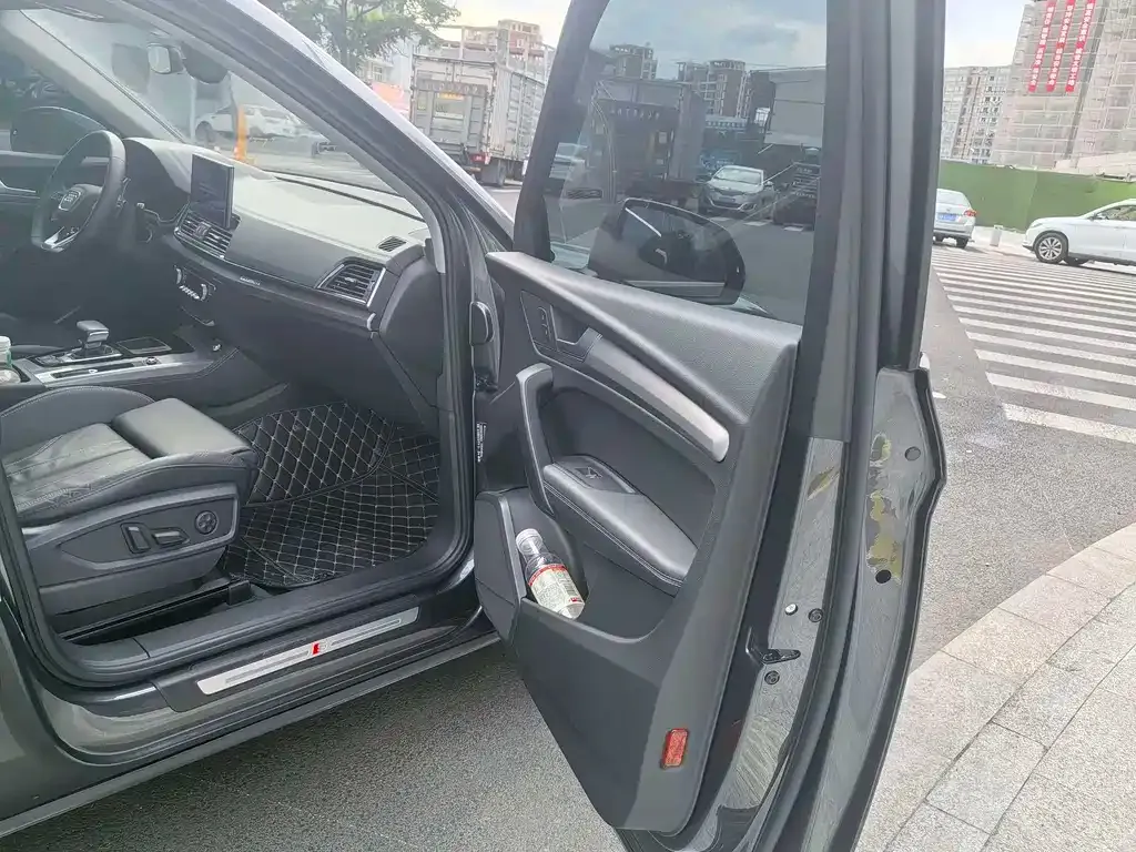 Audi Q5L 2023 из CN, фото 10