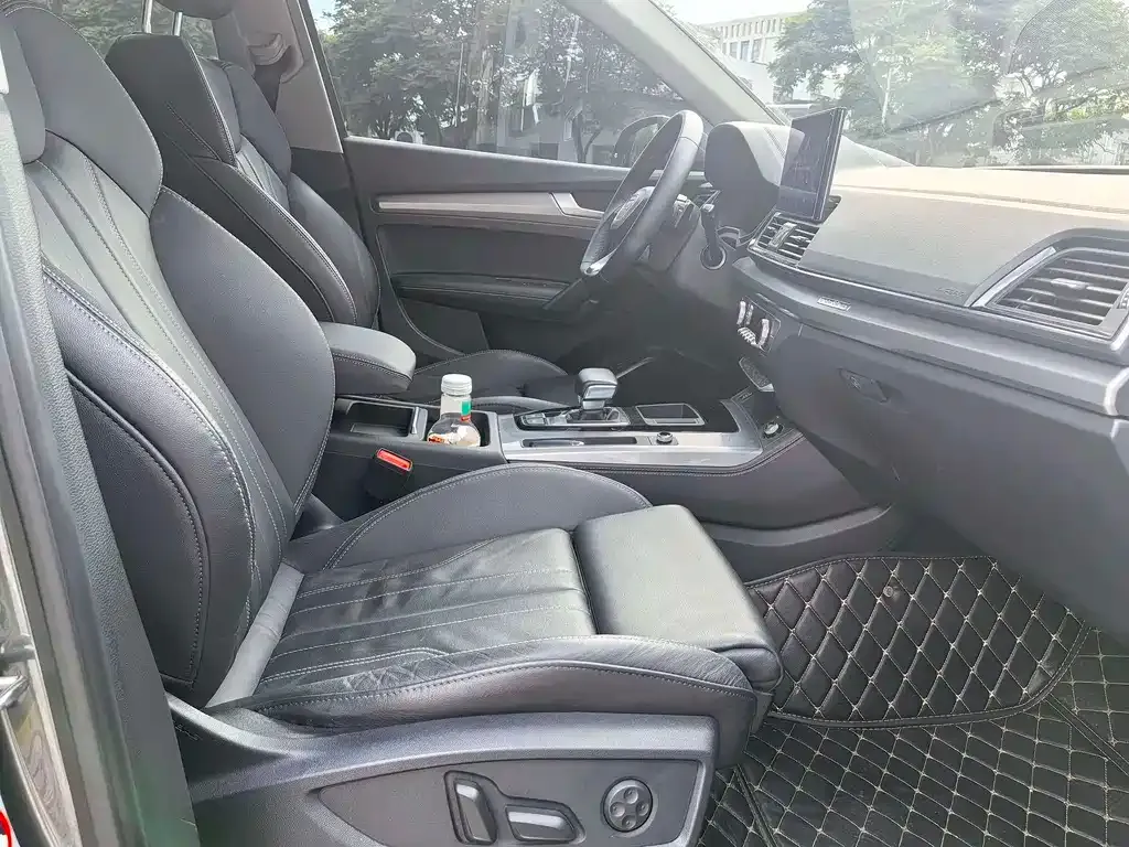 Audi Q5L 2023 из CN, фото 4