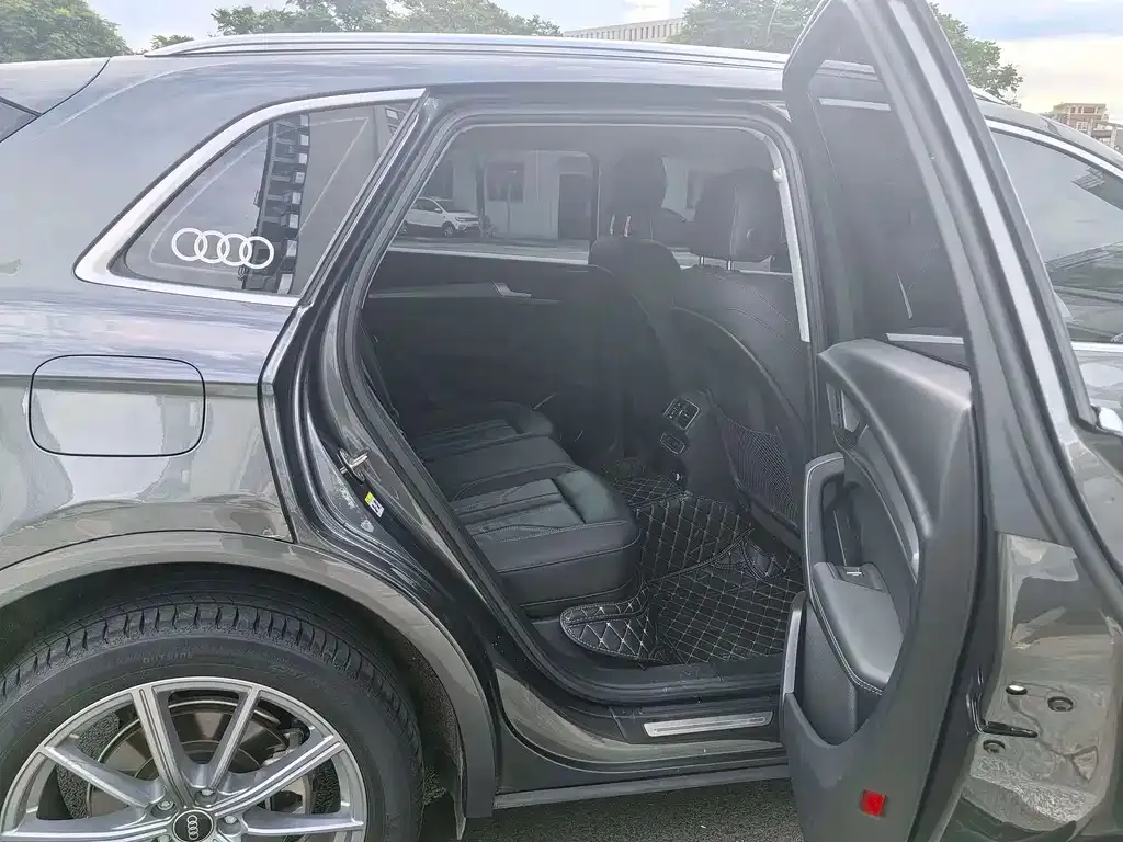 Audi Q5L 2023 из CN, фото 7