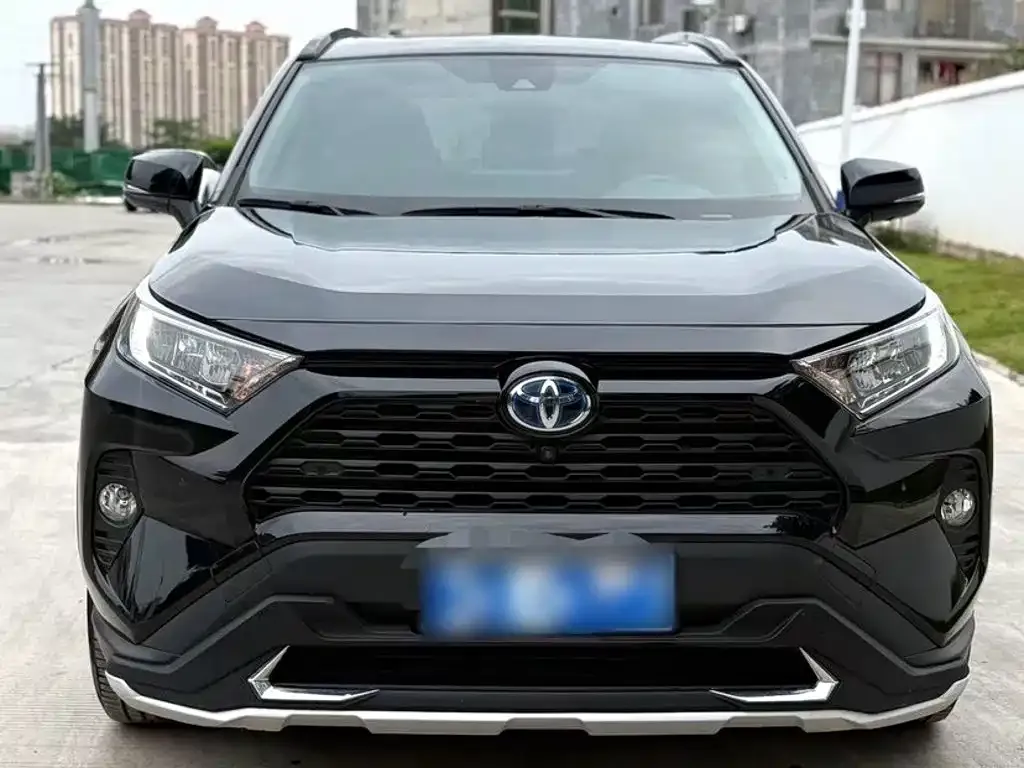 Toyota RAV4 — фото 6