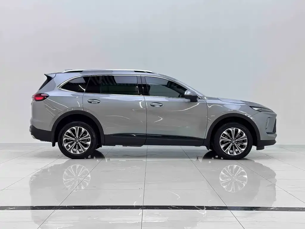 Buick Envision Plus — фото 4