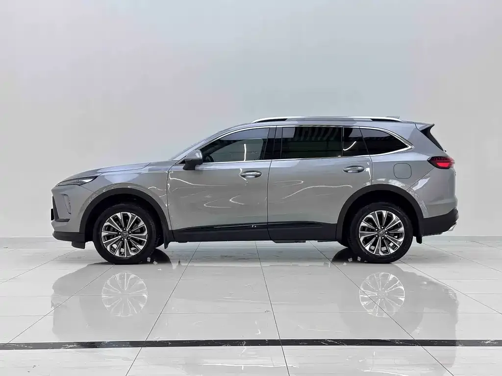 Buick Envision Plus — фото 2