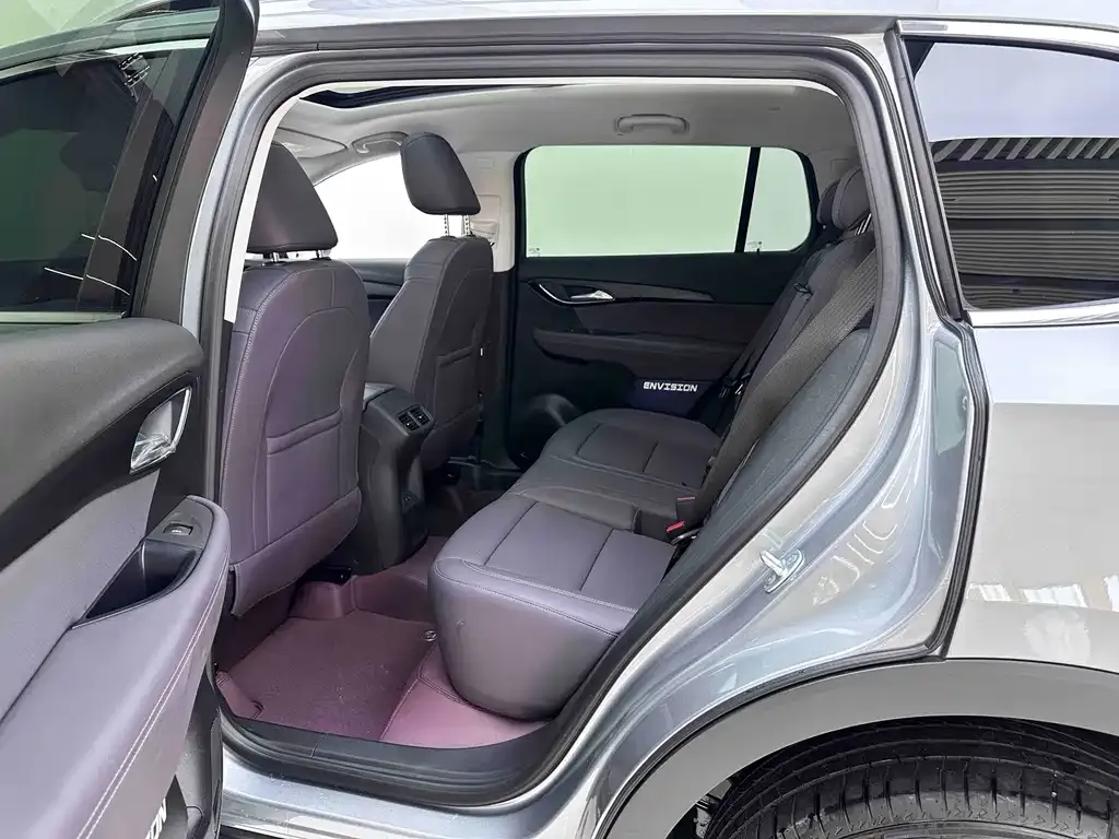 Buick Envision Plus — фото 6