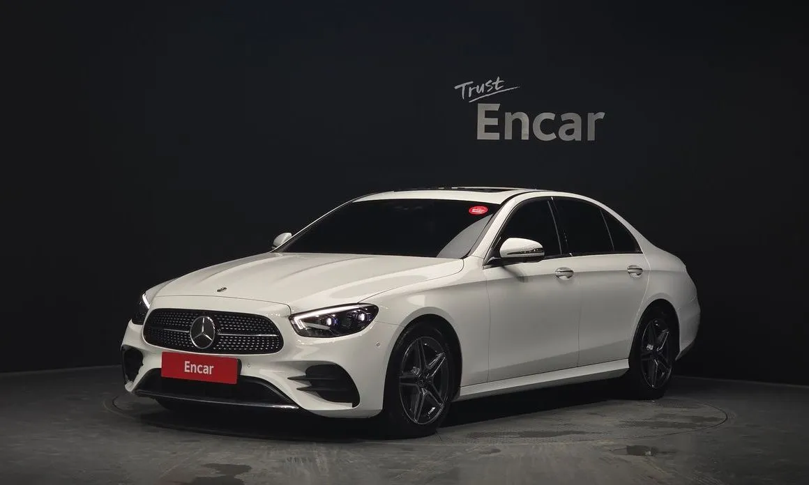 Mercedes-Benz E-Class — фото 1
