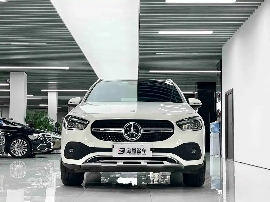 Mercedes-Benz GLA — фото 6