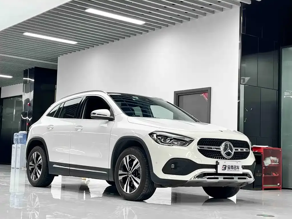 Mercedes-Benz GLA — фото 4