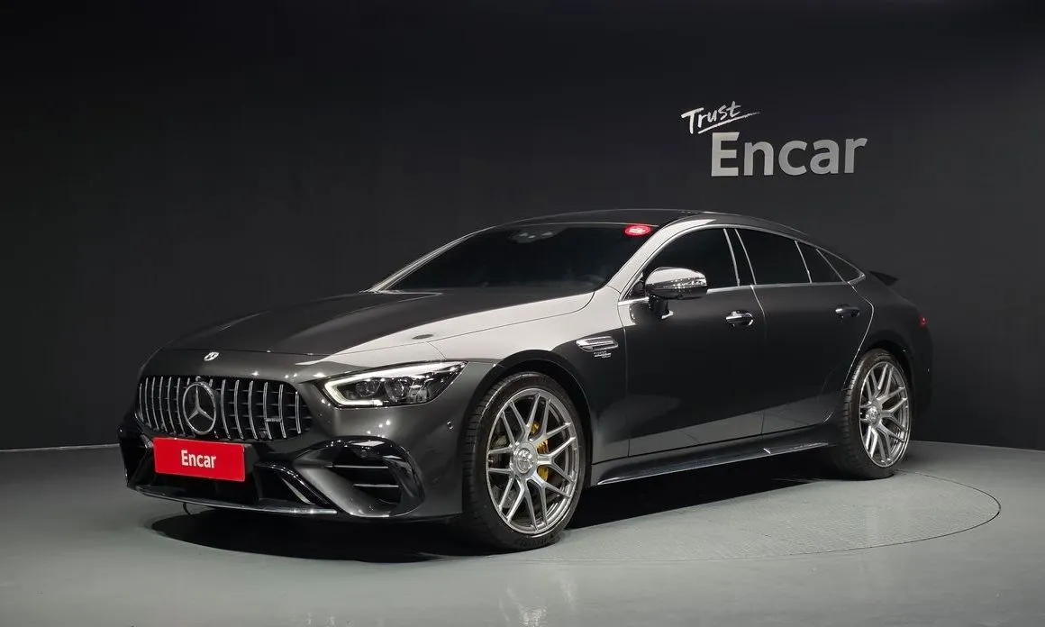 Mercedes-Benz AMG GT — фото 1