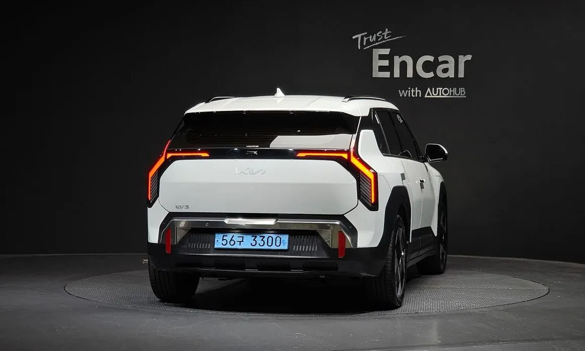 Kia EV3 — фото 8