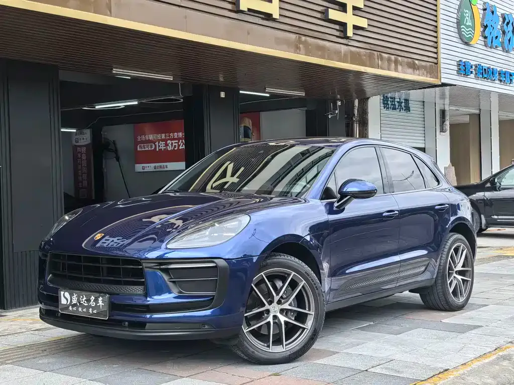 Porsche Macan — фото 1