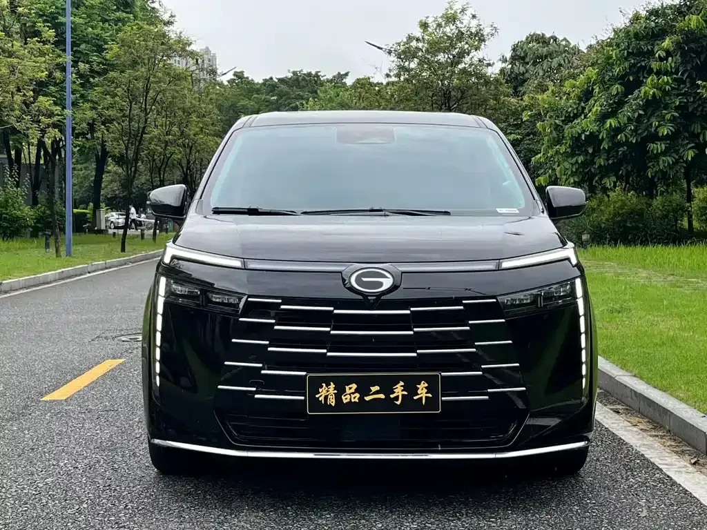 GAC Motor 传祺E8 PHEV — фото 9
