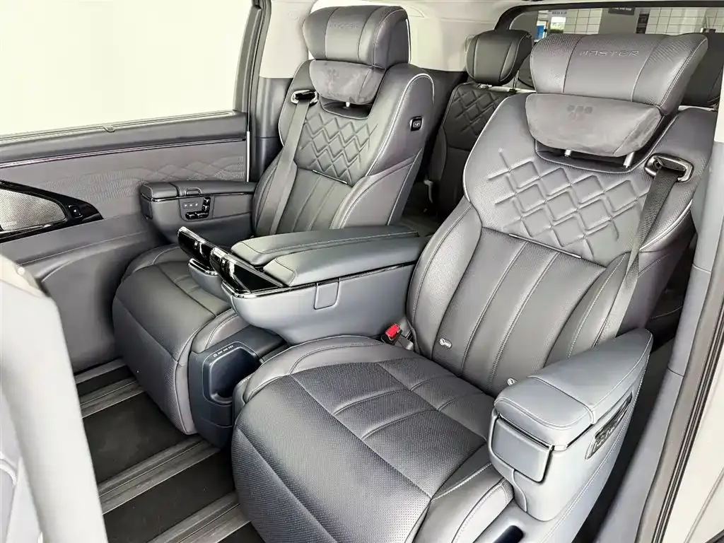 GAC Motor Trumpchi M8 — фото 7