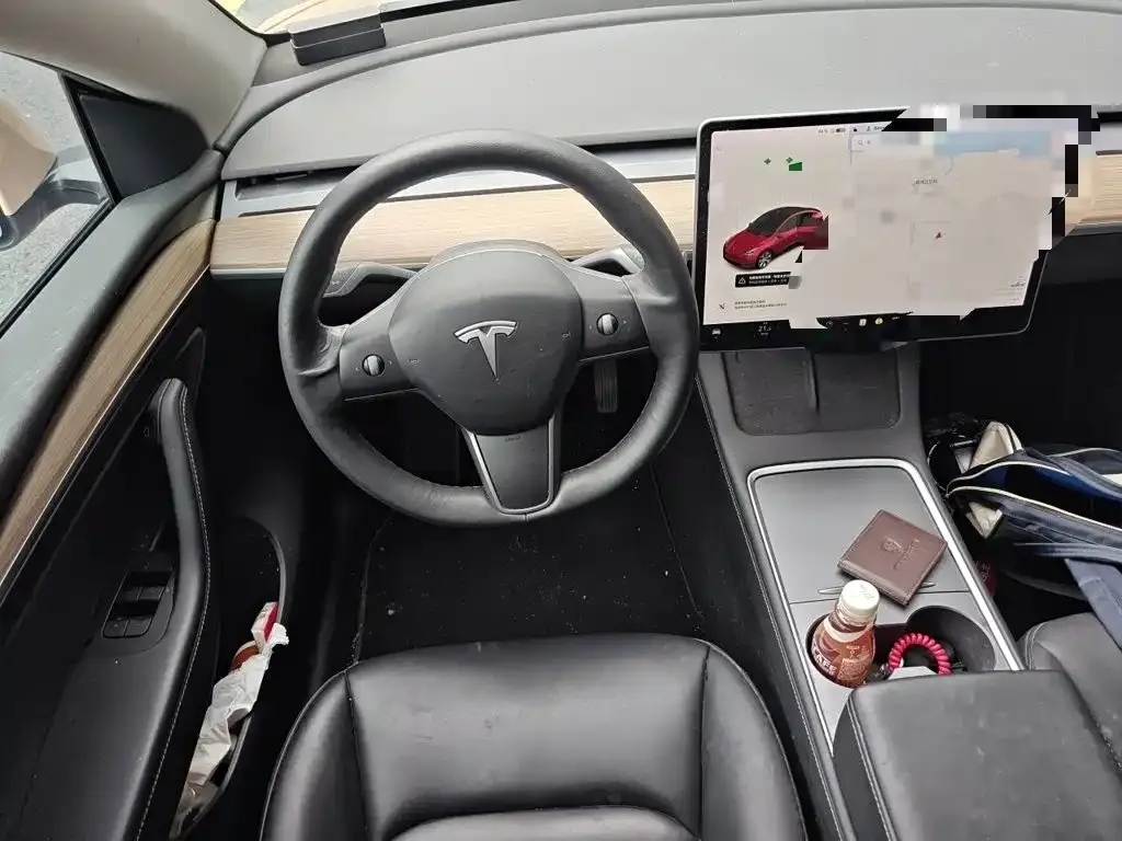 Tesla Model Y — фото 7