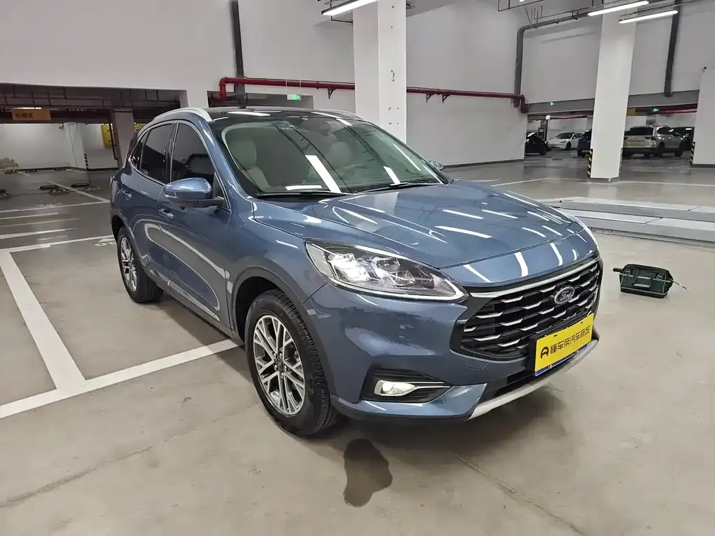 Ford Escape 2023 из CN, фото 7