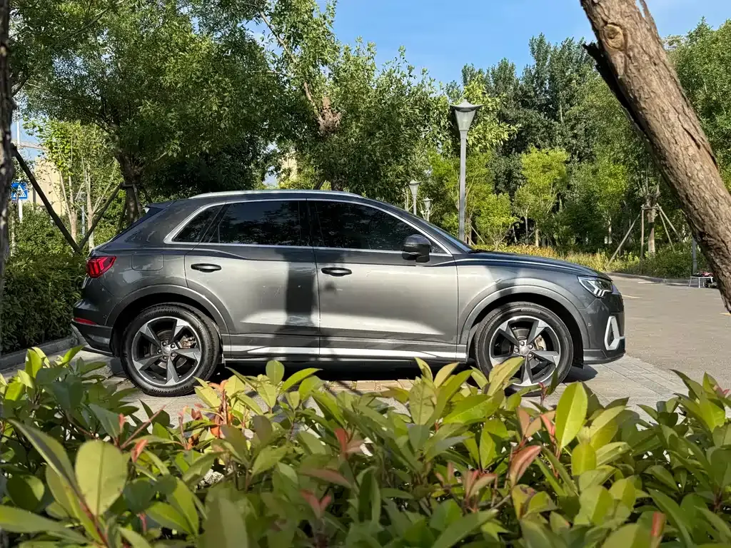 Audi Q3 — фото 7
