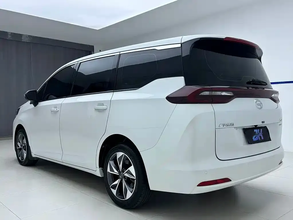 GAC Motor Trumpchi M6 — фото 9