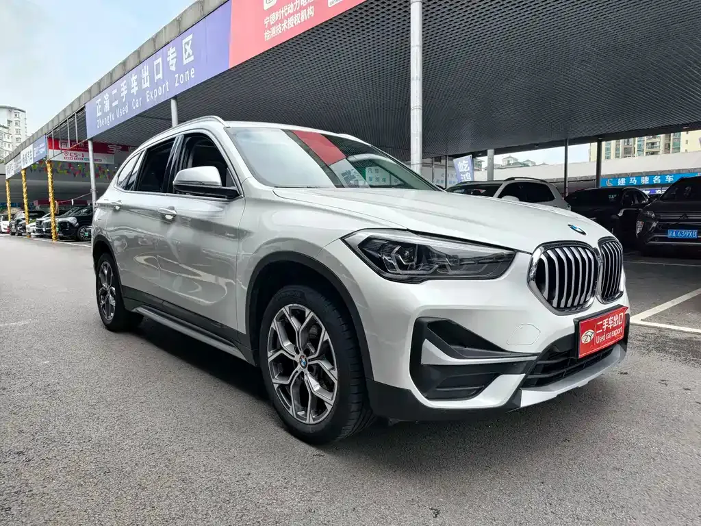 BMW X1 — фото 10
