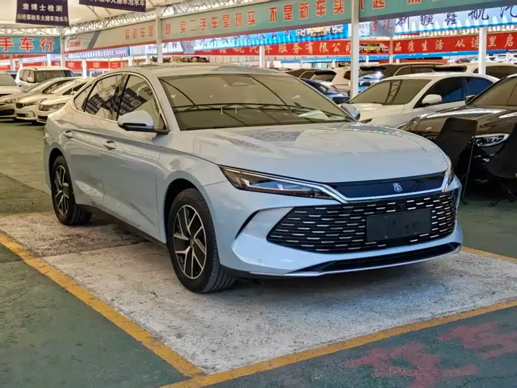 BYD Qin L — фото 8