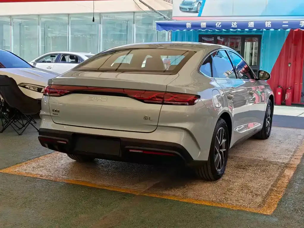 BYD Qin L — фото 2