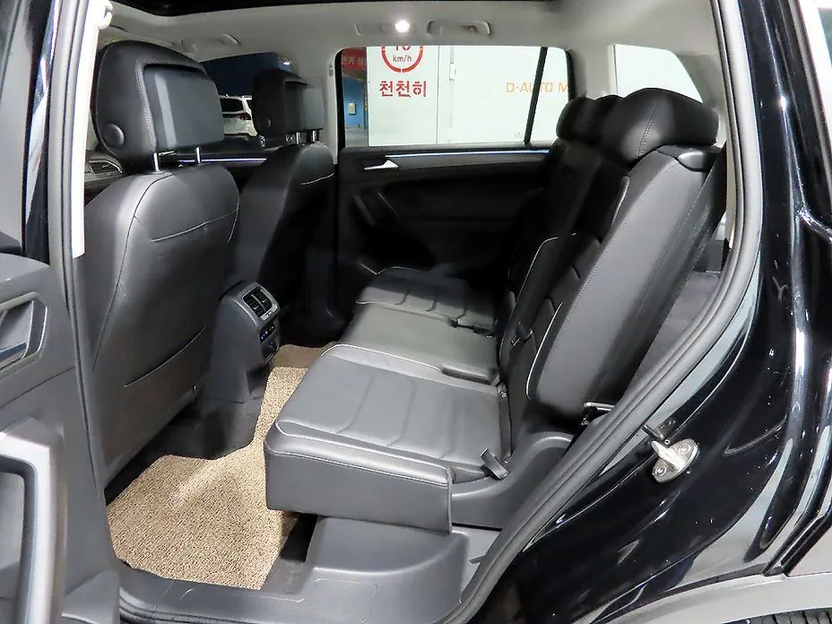 Volkswagen Tiguan — фото 8