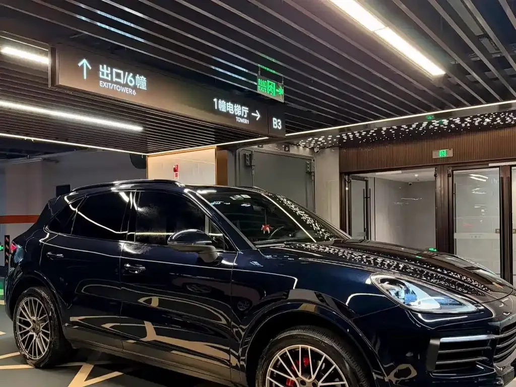 Porsche Cayenne Hybrid — фото 7