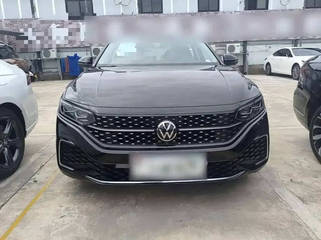 Volkswagen Passat — фото 6