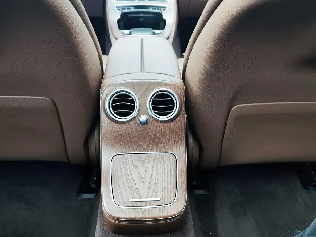 Mercedes-Benz E-Class New Energy 2022 из CN, фото 3