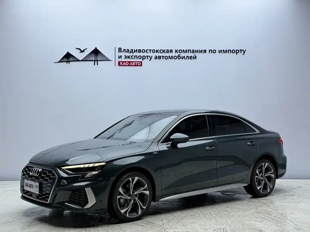 Audi A3 — фото 1