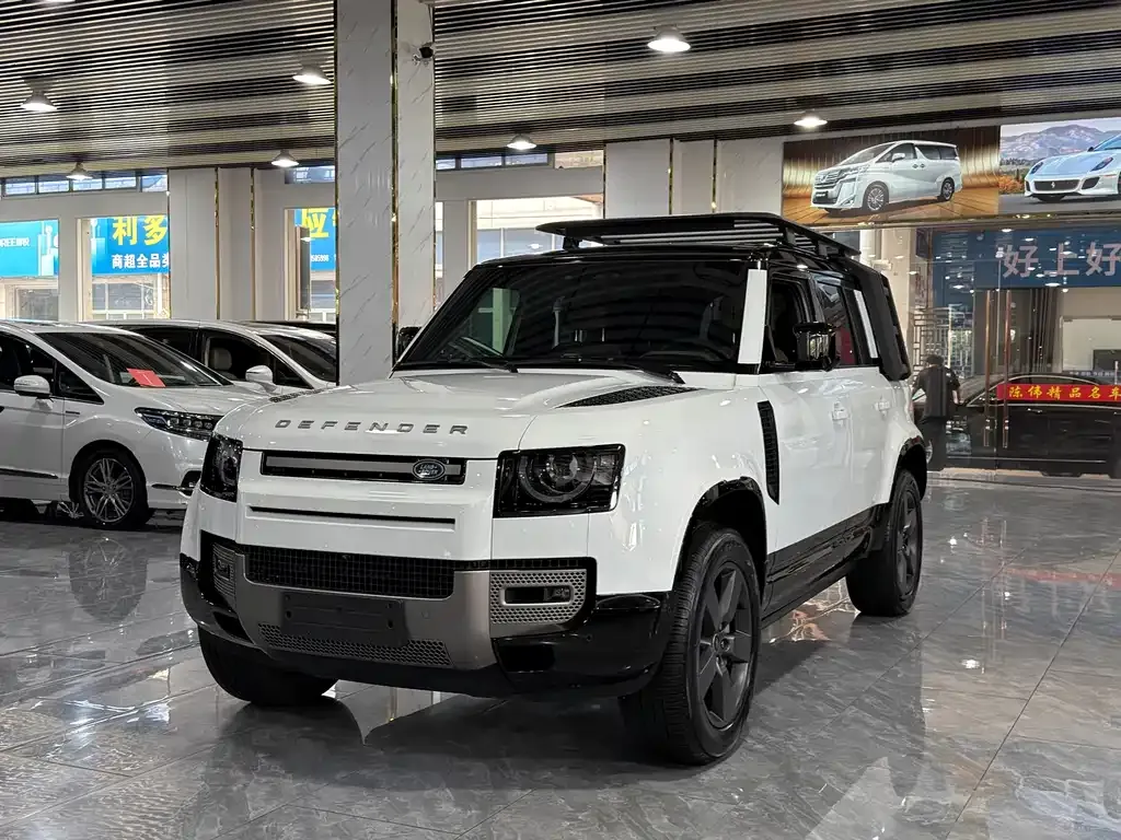 Land Rover Defender — фото 1