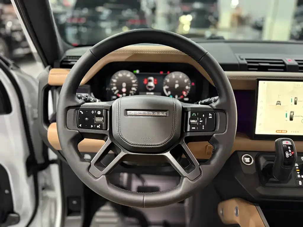 Land Rover Defender — фото 10