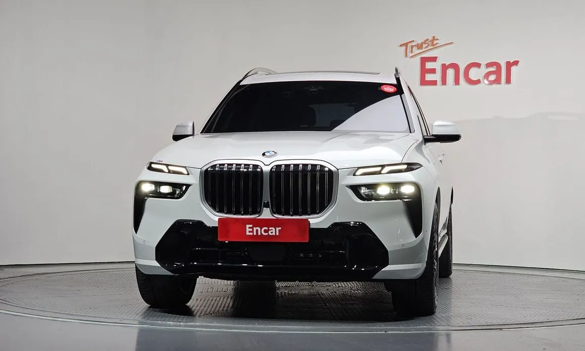 BMW X7 — фото 2