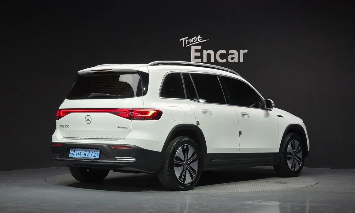 Mercedes-Benz EQB 2023 из KR, фото 2