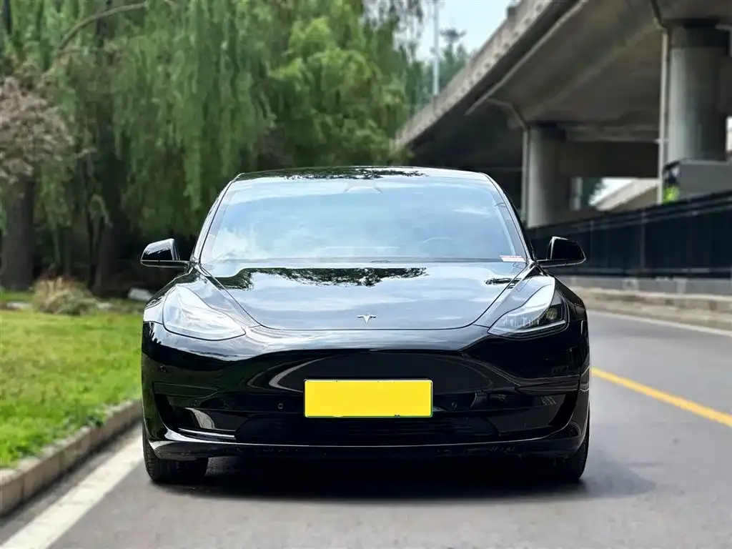 Tesla Model 3 — фото 5