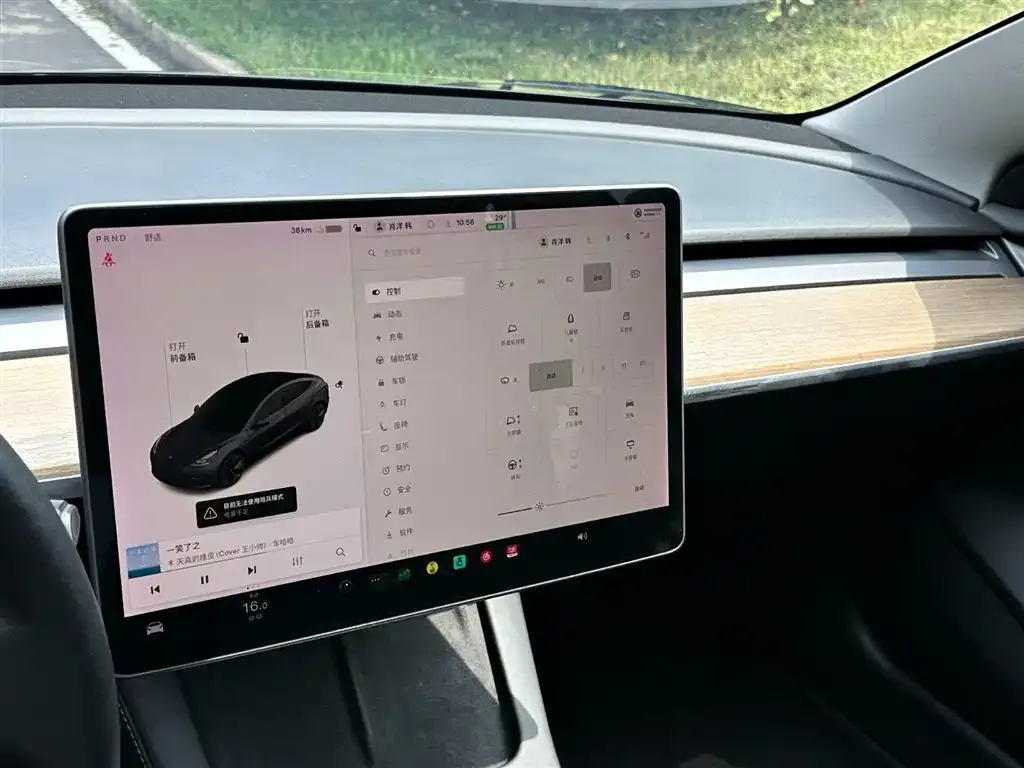 Tesla Model 3 — фото 3