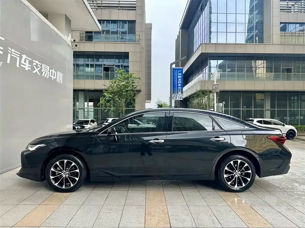 Toyota Avalon 2024 из CN, фото 9