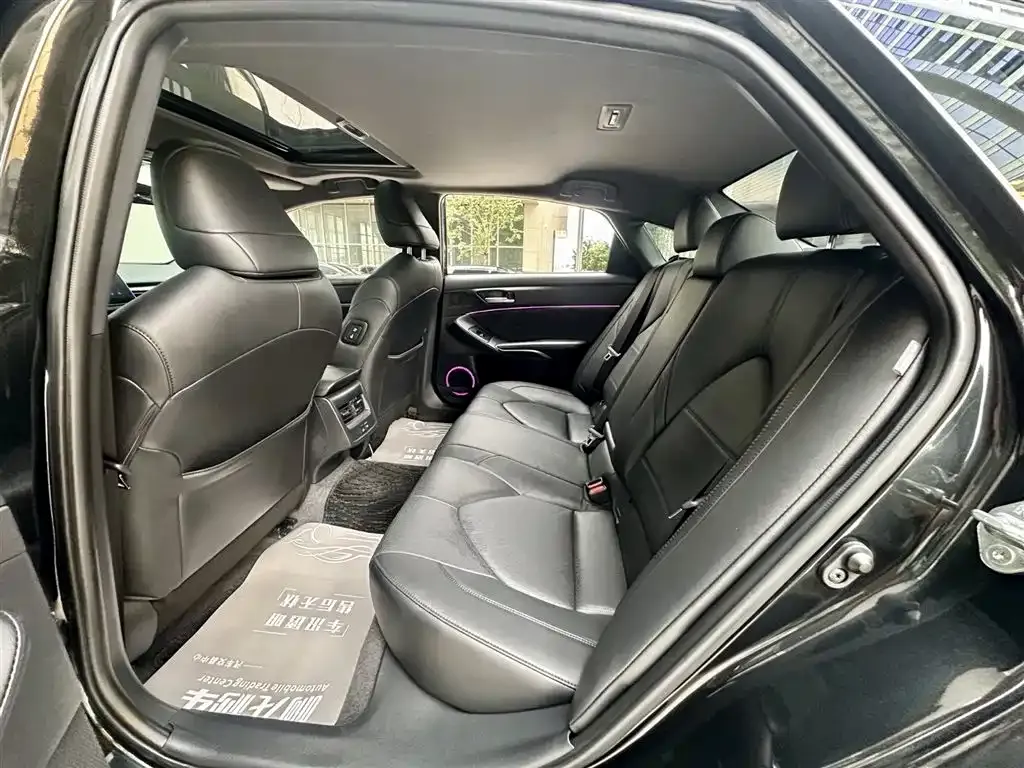 Toyota Avalon 2024 из CN, фото 2