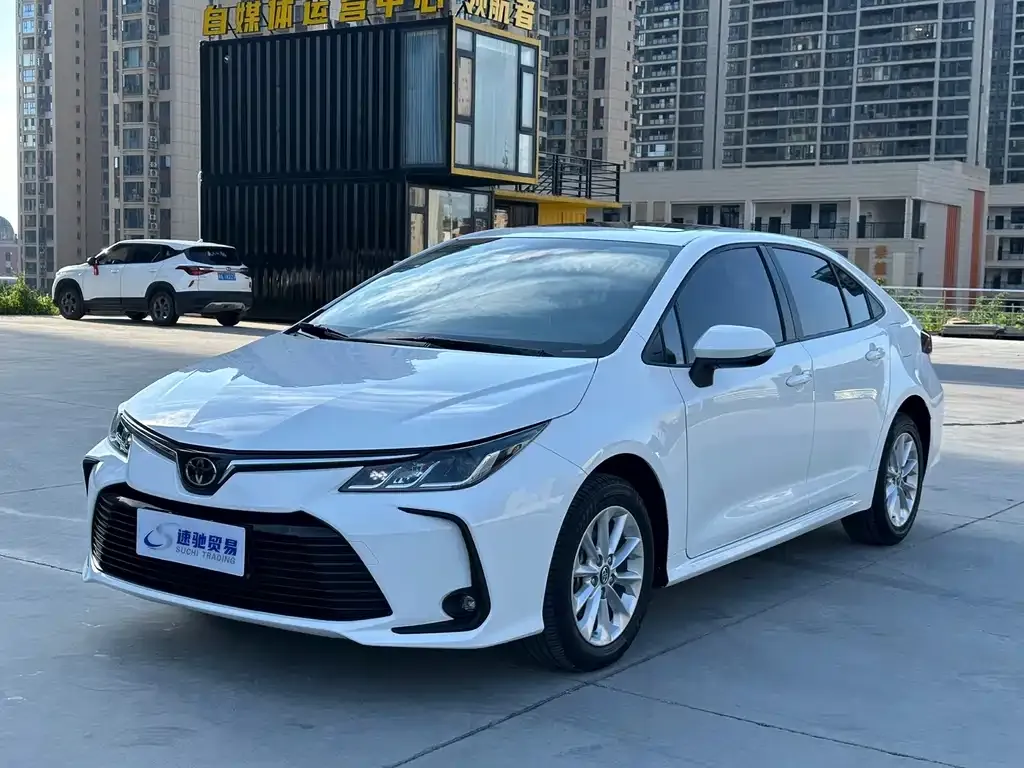 Toyota Corolla — фото 1