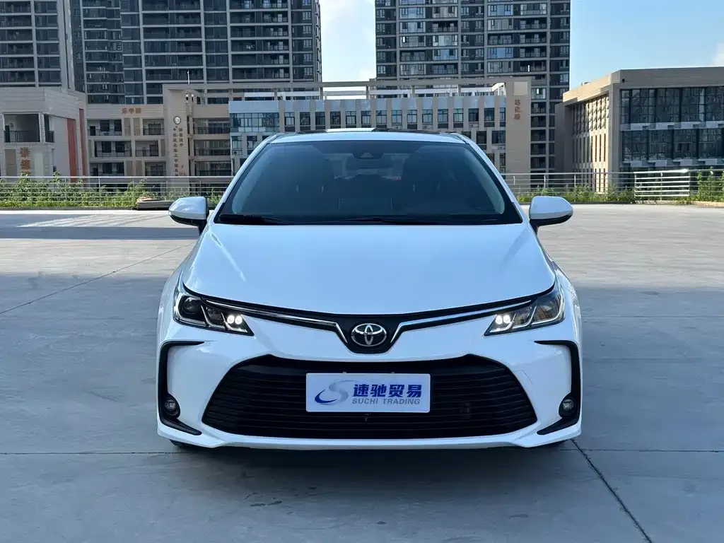 Toyota Corolla — фото 5