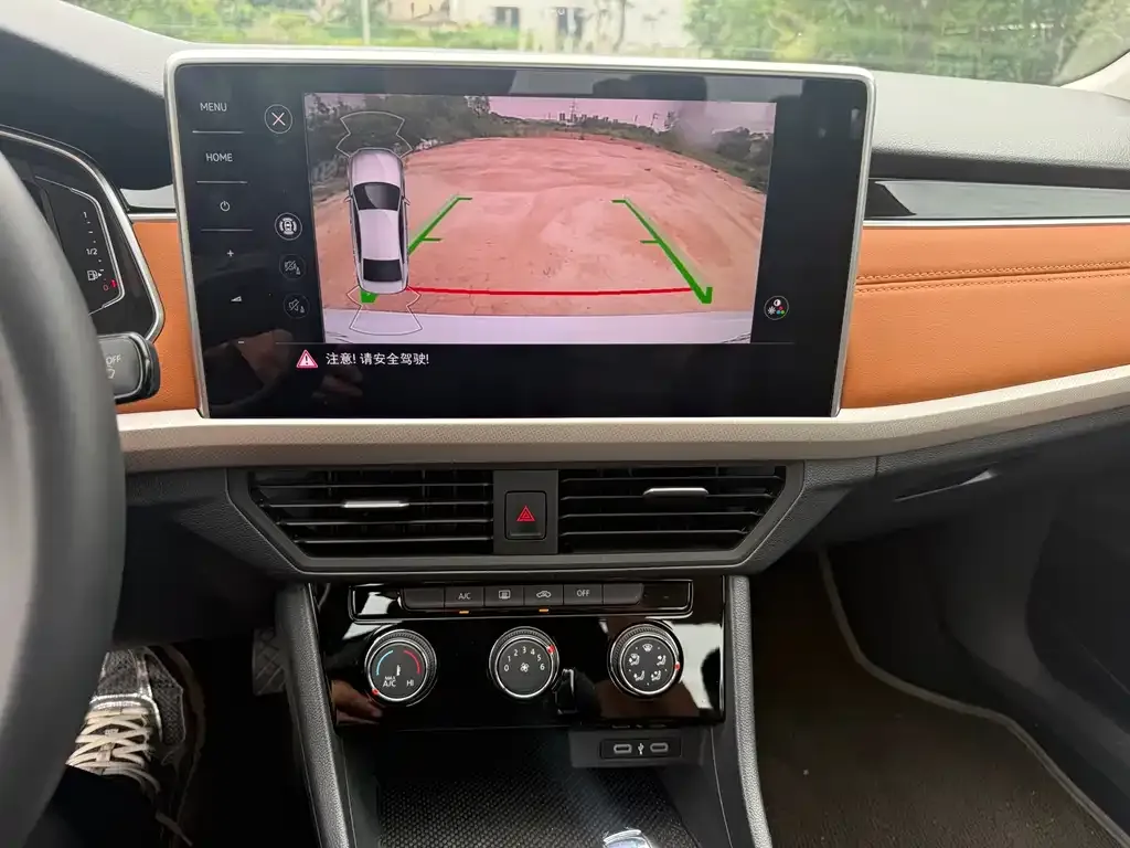 Volkswagen Bora 2024 из CN, фото 6