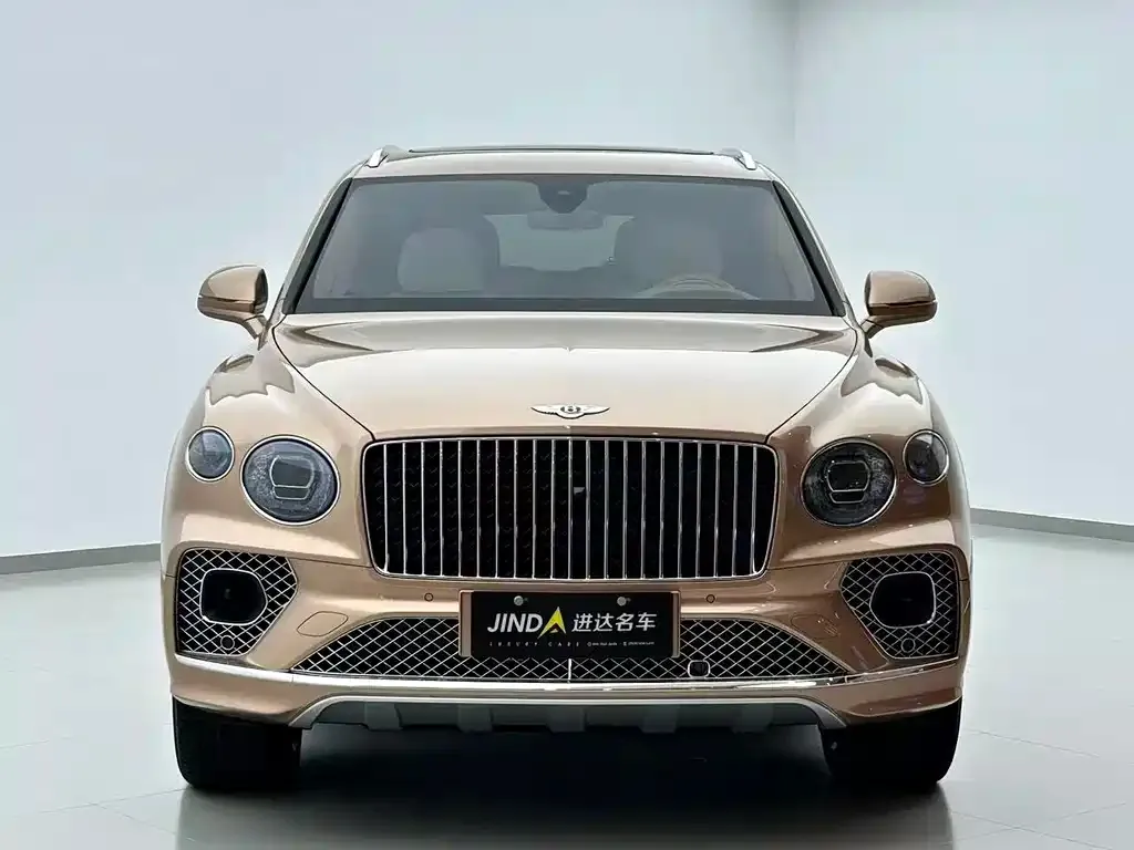 Bentley Bentayga — фото 10