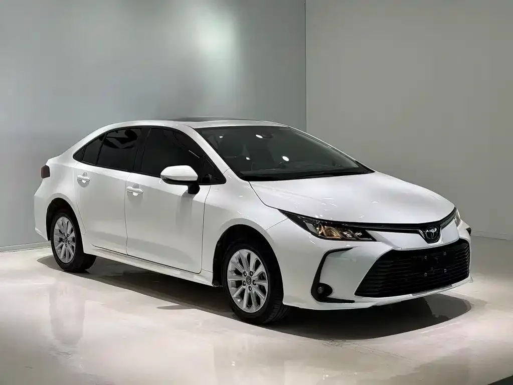 Toyota Corolla — фото 5